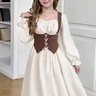 ملابس بنات أنيقة ومخفضة