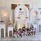 الخريجات تنسيق استقبال واستاندات وطاولات ومرايا
