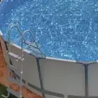 مسبح مستعمل للبيع نظيف