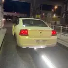 دوج تشارجر موديل 2007 اللون أبيض فتحة سقف ستة سرندل