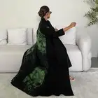 عبايه من مصممه جديد