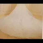 للبيع فستان عروس تصميم ايمان العجلان