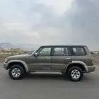 للبيع باترول نيسان فل كامل مع للوحه