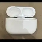 علبة سماعة ابل برو الاصدار الاول