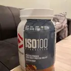 بروتين من شركة ISO100 نكهة بينت باتر مستخدم منه فقط .