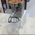 زيت اللوز الحلو