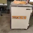 صندوق تجوري شبه جديد