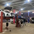 ورشة لتقبيل بالكامل بروافع