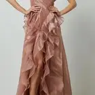 فستان من براند فيفيد فلير