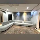 كنب للبيع مع الستاره