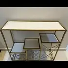 طاولة استقبال