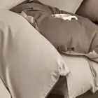 ابي شقه ثلاث غرف نوم وصاله ومطبخ مؤثثه