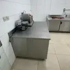 للبيع معدات وثلاجات
