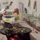 مخيم متكامل بداخل اسطبل خيل