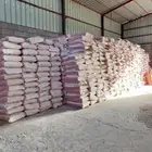 علف مكعب طحين وشعير وذرة صفرا ونخال وملح