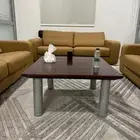 أثاث مكتبي شبه جديد - العمري والجريسي - للبيع