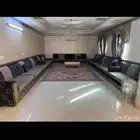 كنب مستعمل نظيف 7 في 5 مع طاولات