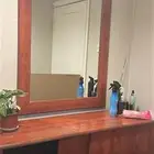 كنب جزامه مع مرايه طاوله قهوه طاوله تلفزيون