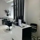 مشغل نسائي للتقبيل بحي النرجس بالرياض