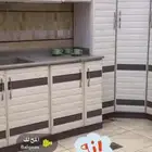 دولاب مطبخ كامل جديد استخدام سته شهور بس