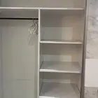 غرفه كامله دولاب مقسم من دخل وتسريحه وثلاث سرير و ستاره