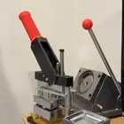 magnet machine   مكينة يدوية صناعة مغناطيس