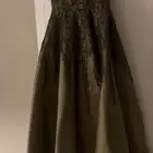 فستان للبيع