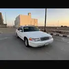 فورد فكتوريا 1998 تحمل لوحة مميزة