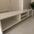 طاولة تلفزيون