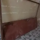 باب حديد ثقيل