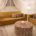 كنب 3 قطع كبيرة وطاولة مدخل وسماعه