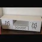 طاولة تلفزيون
