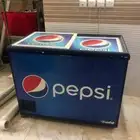 ادوات مطعم ومكينه تصنع الفشار