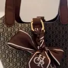 شنطة ماركة ( cHR ) جديدة ب 40 ريال
