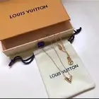 سلسال لويس فيتون فنان