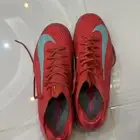 حذاء كرة قدم ملاعب العشب الصناعي استخدام ثلاث ايام فقط