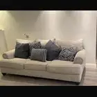 ثلاث قطع كنب من اشلي