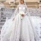 للبيع فستان زواج بتصميم ملكي