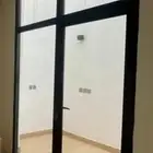 1- باب ألمنيوم ( زجاج عازل ) 2- فرن أربع عيون( ويربول )