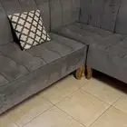 مجلس كنب للبيع معى طاولة