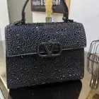 شنط للبيع درجه اولا الي يبيهم ب250 كلهم مع بعض