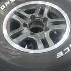 جنوط ربع لكزس مع كفراتها نظيفة جدا