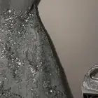 فستان جديد لبسه وحده