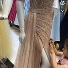 فستان جديد لبسه وحده