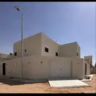 للبيع فيلا بناء شخصي في حي الملك فهد عنيزه