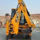 جي سي بي (عرجاء) موديل 2021 مكيف للإيجار الشهري مع السائق
