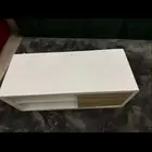 دولاب الشاشة للبيع لون ابيض وخشبي متر ونص ب70