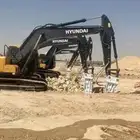 بوكلينات للاعمال الحفر والترحيل