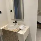 مغسلة رخام طبيعي