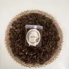 نواه التمر المطحونه وغير مطحونه